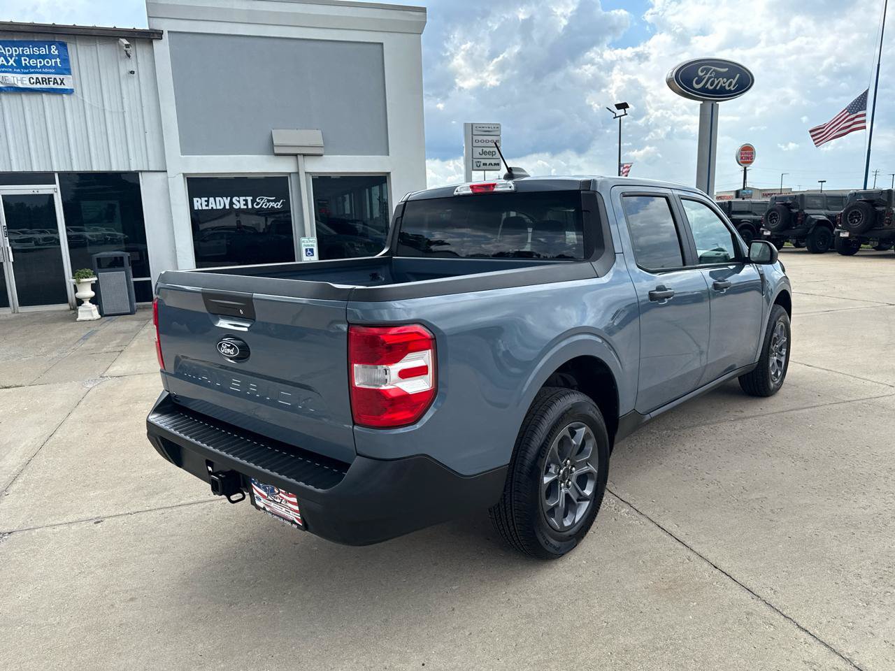 New 2026 Ford Maverick XLT w/ Equipment Group 301A AWD/4WD image 8