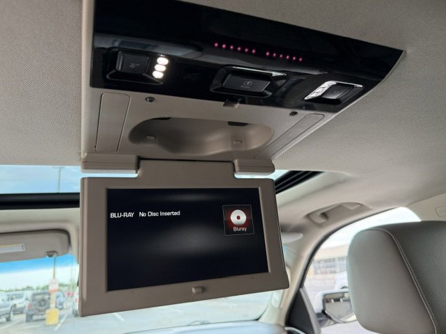 Used 2016 GMC Yukon SLT w/ Open Road Package image 23