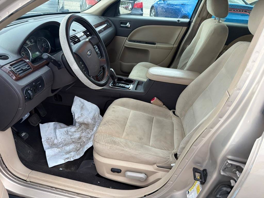 Used 2008 Ford Taurus SEL FWD image 11