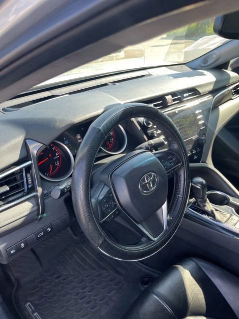 Used 2018 Toyota Camry XSE FWD image 11