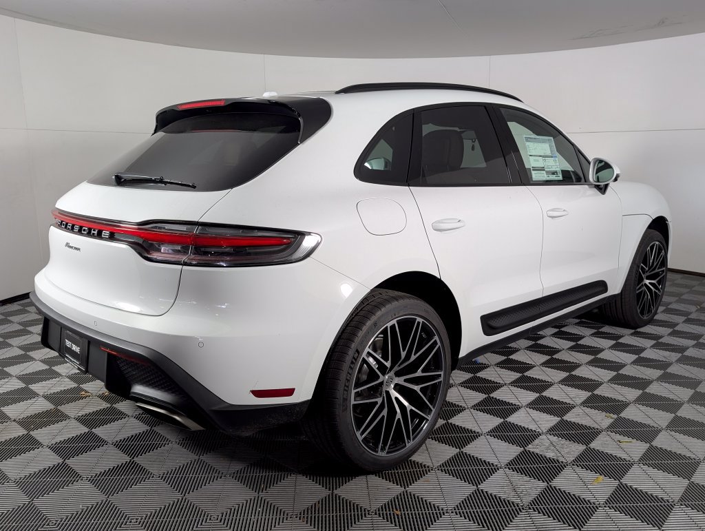 New 2026 Porsche Macan AWD/4WD image 7