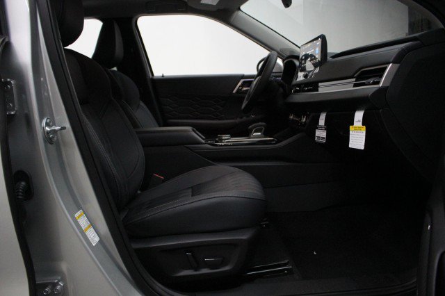 New 2026 Mitsubishi Outlander SEL image 18