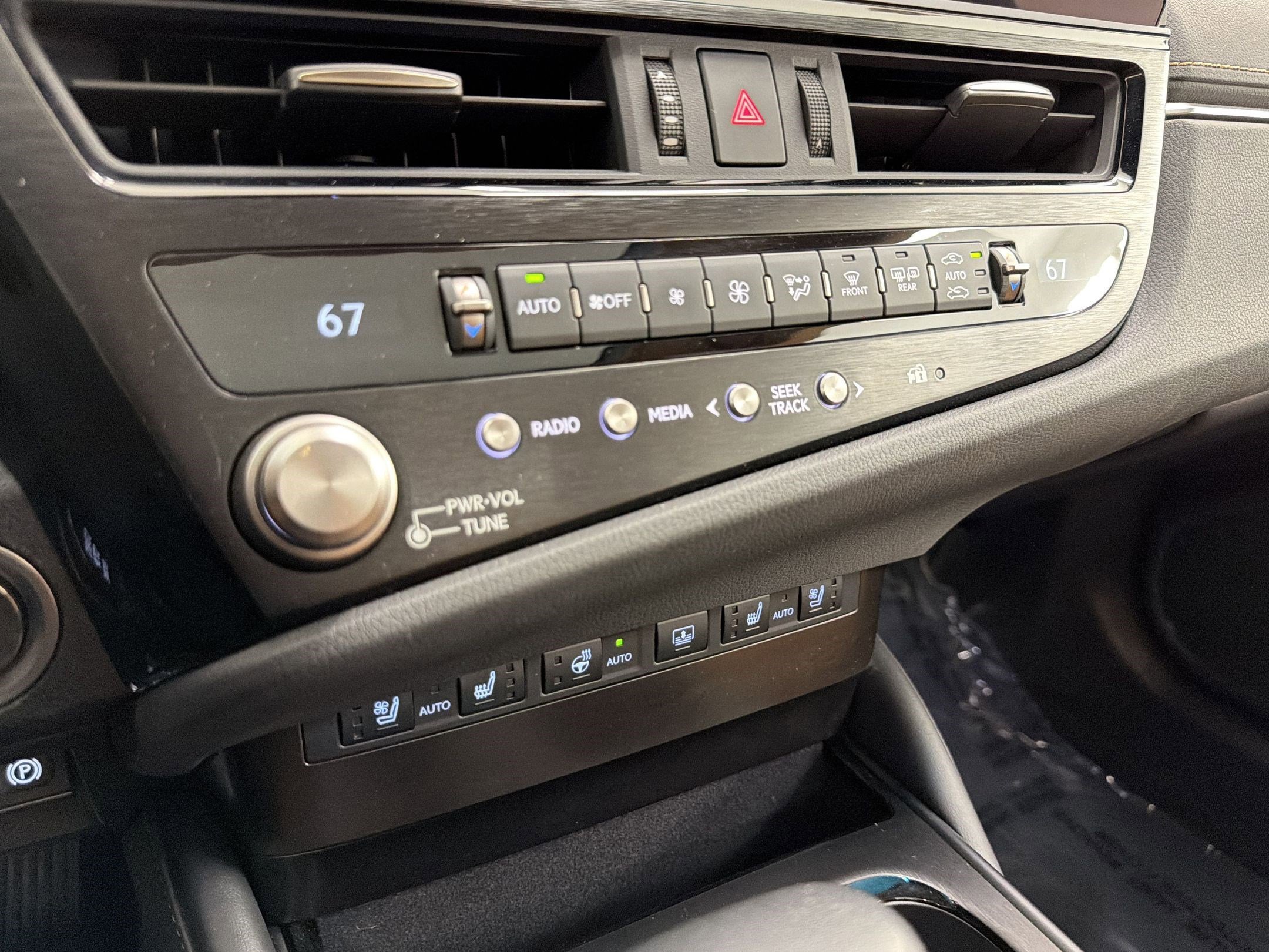 Used 2023 Lexus ES 350 Ultra Luxury image 31