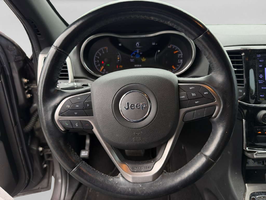 Used 2021 Jeep Grand Cherokee Laredo X RWD image 12