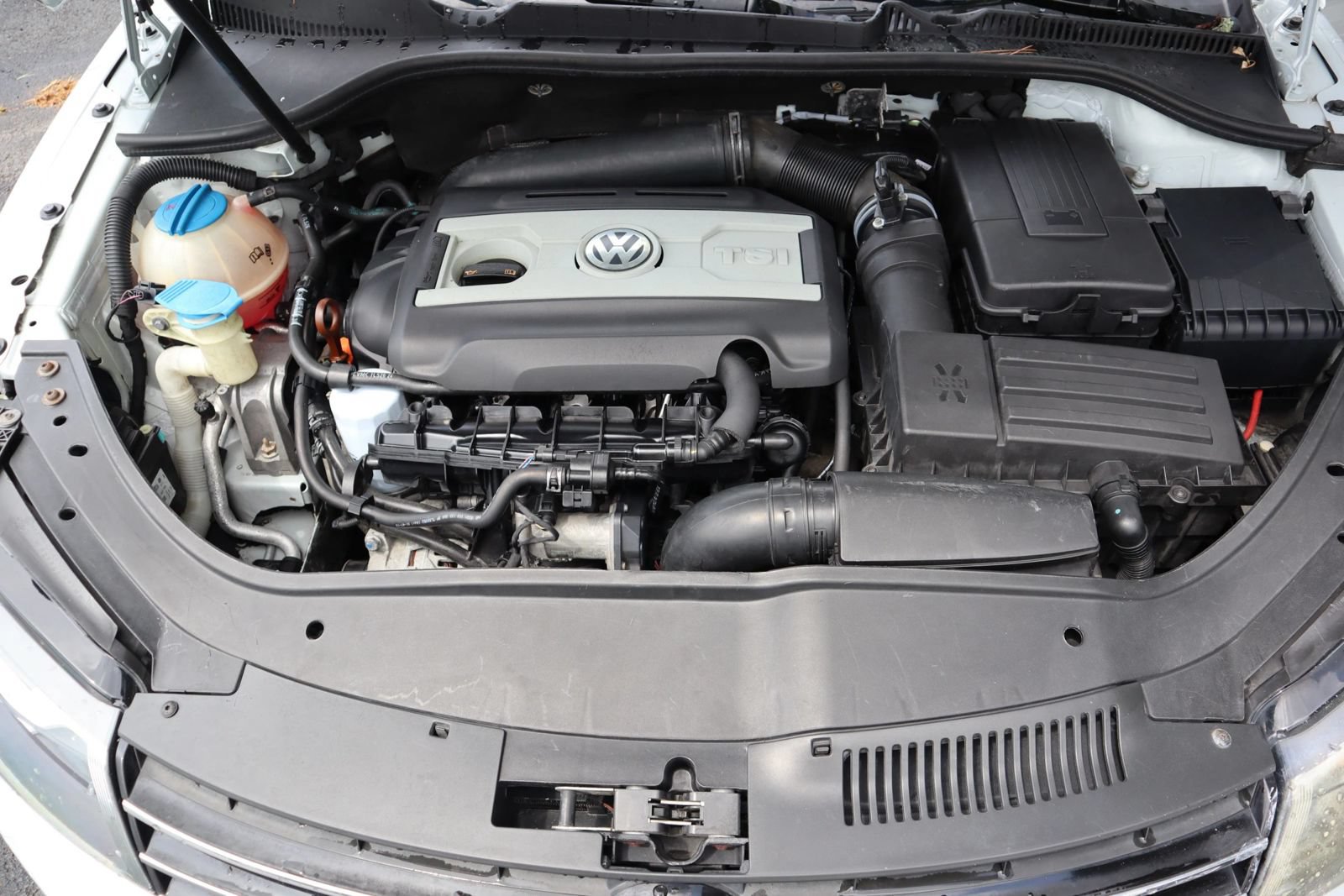 Used 2012 Volkswagen Eos Komfort FWD image 26