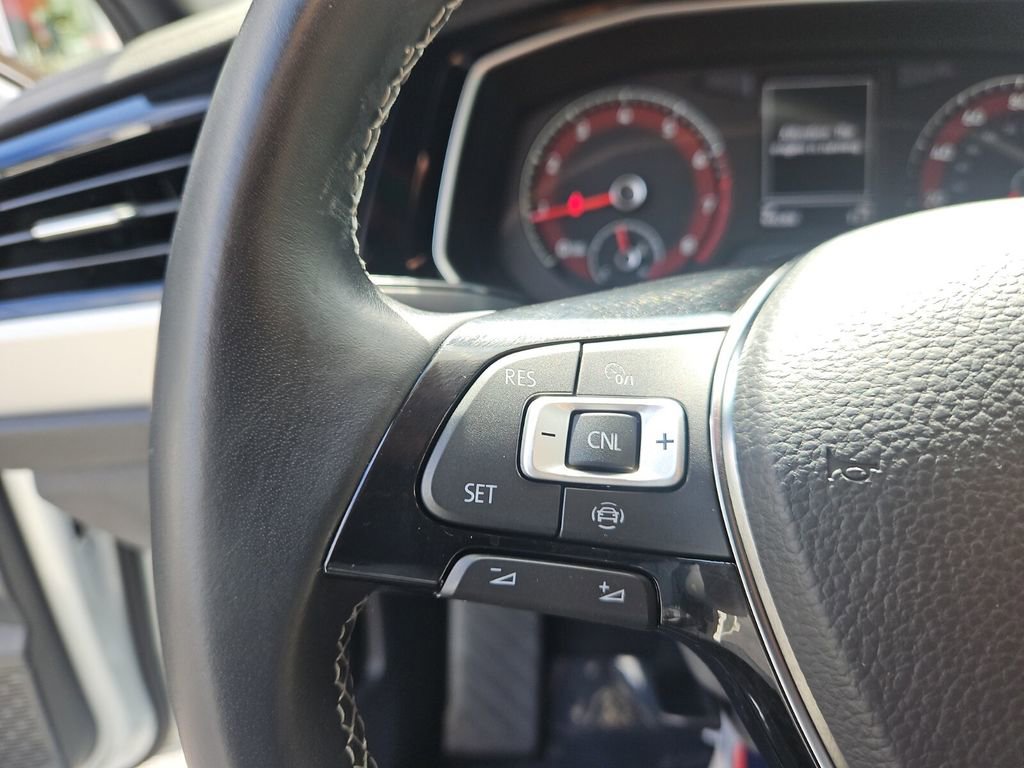 Used 2019 Volkswagen Jetta R-Line image 28