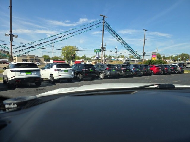 Used 2022 Jeep Grand Cherokee L Summit image 24