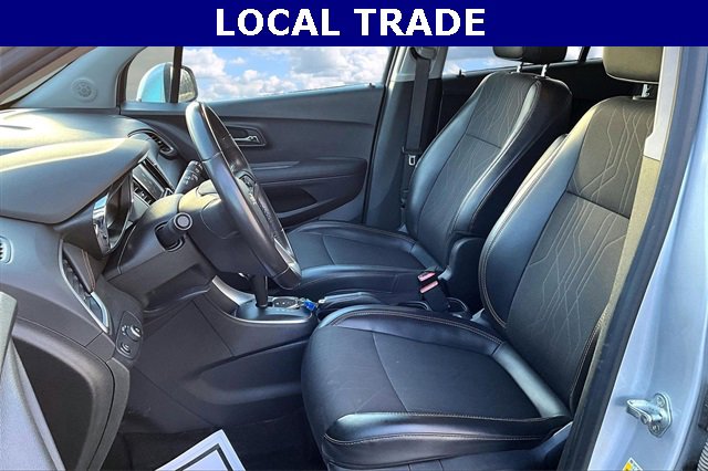 Certified 2020 Chevrolet Trax LT w/ LT Convenience Package image 19