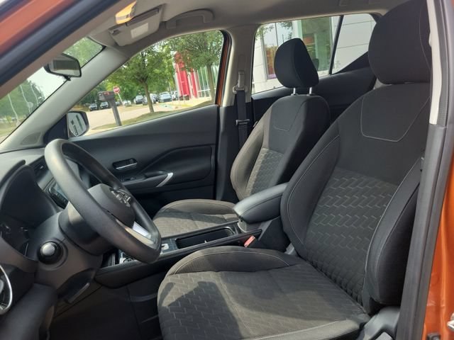 Used 2021 Nissan Kicks SV FWD image 8
