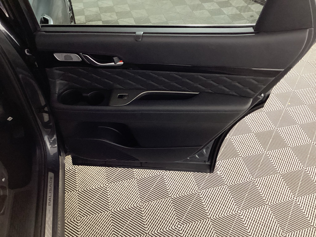 Used 2022 Hyundai Palisade Calligraphy AWD/4WD image 13