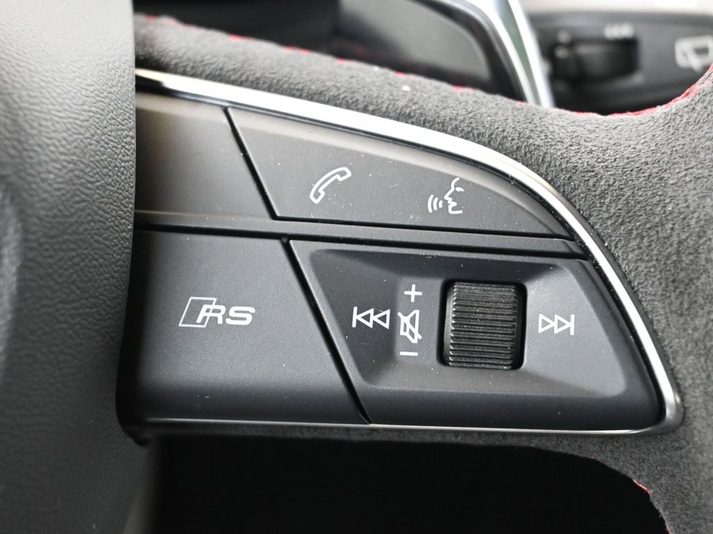 Used 2025 Audi RS Q8 performance w/ RS Design Package - Red image 28