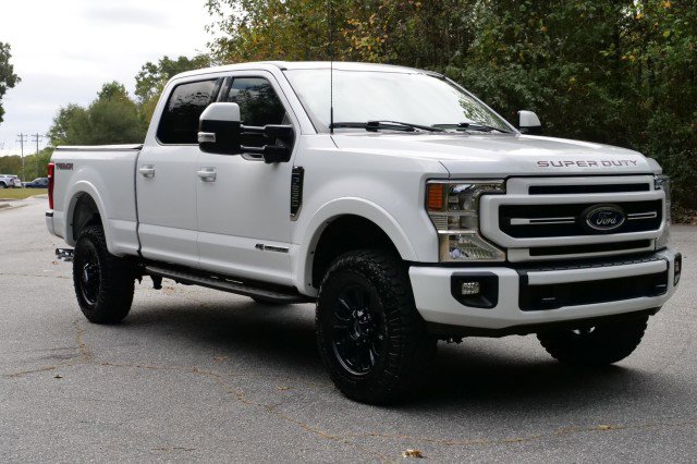 Used 2022 Ford F250 Lariat w/ Tremor Off-Road Package image 4