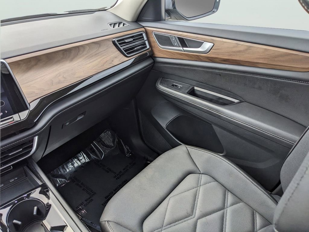 Certified 2025 Volkswagen Atlas SE AWD/4WD image 18