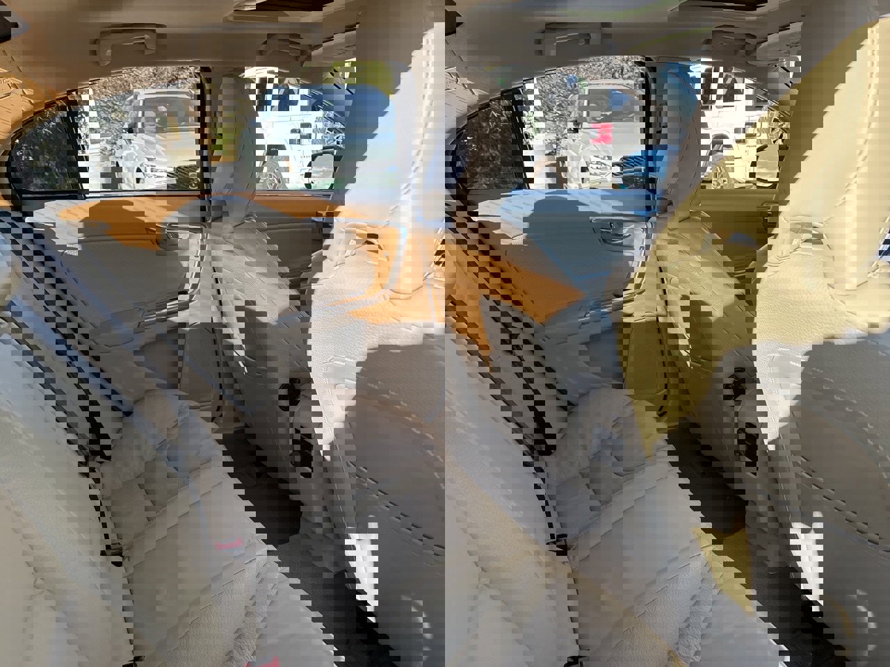 Used 2014 Volvo S60 T5 image 10