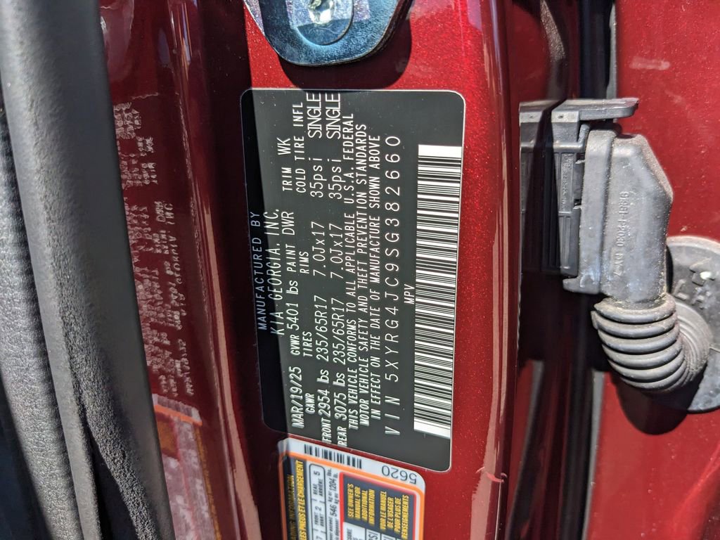 Certified 2025 Kia Sorento LX image 37