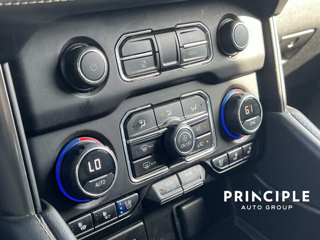 Used 2023 Chevrolet Suburban Premier AWD/4WD image 25