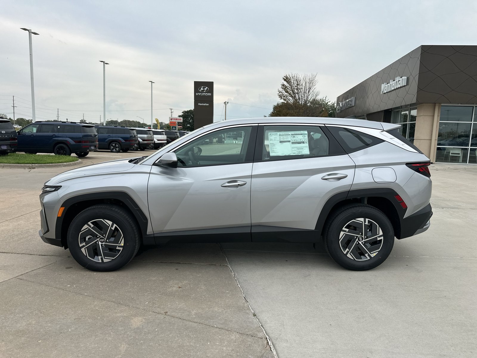 New 2026 Hyundai Tucson Blue SE AWD/4WD image 9