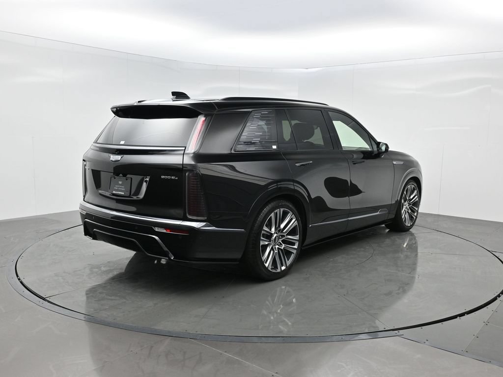 Certified 2026 Cadillac Vistiq Platinum w/ LPO, Floor Liner Package AWD/4WD image 6