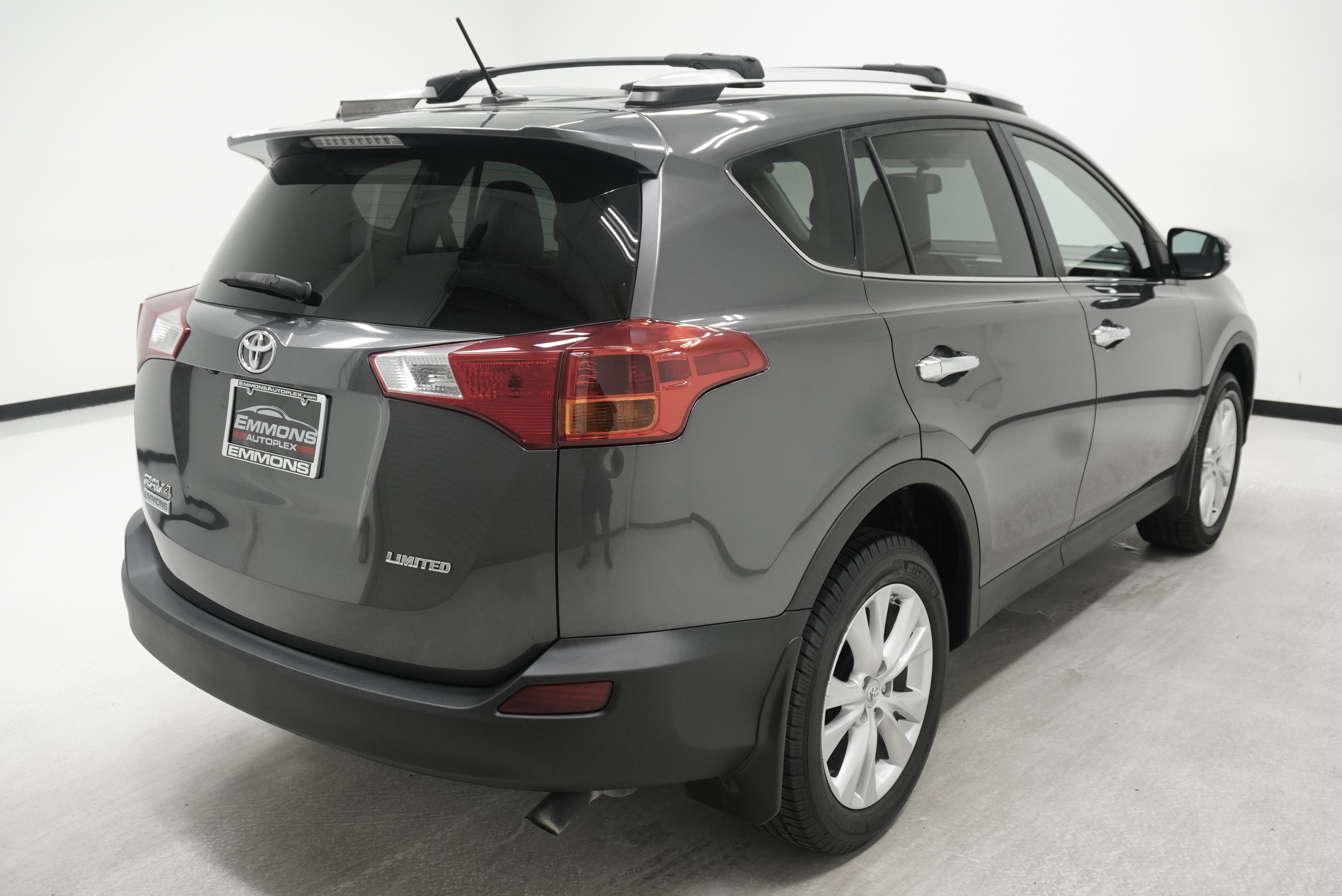 Used 2015 Toyota RAV4 Limited FWD image 4