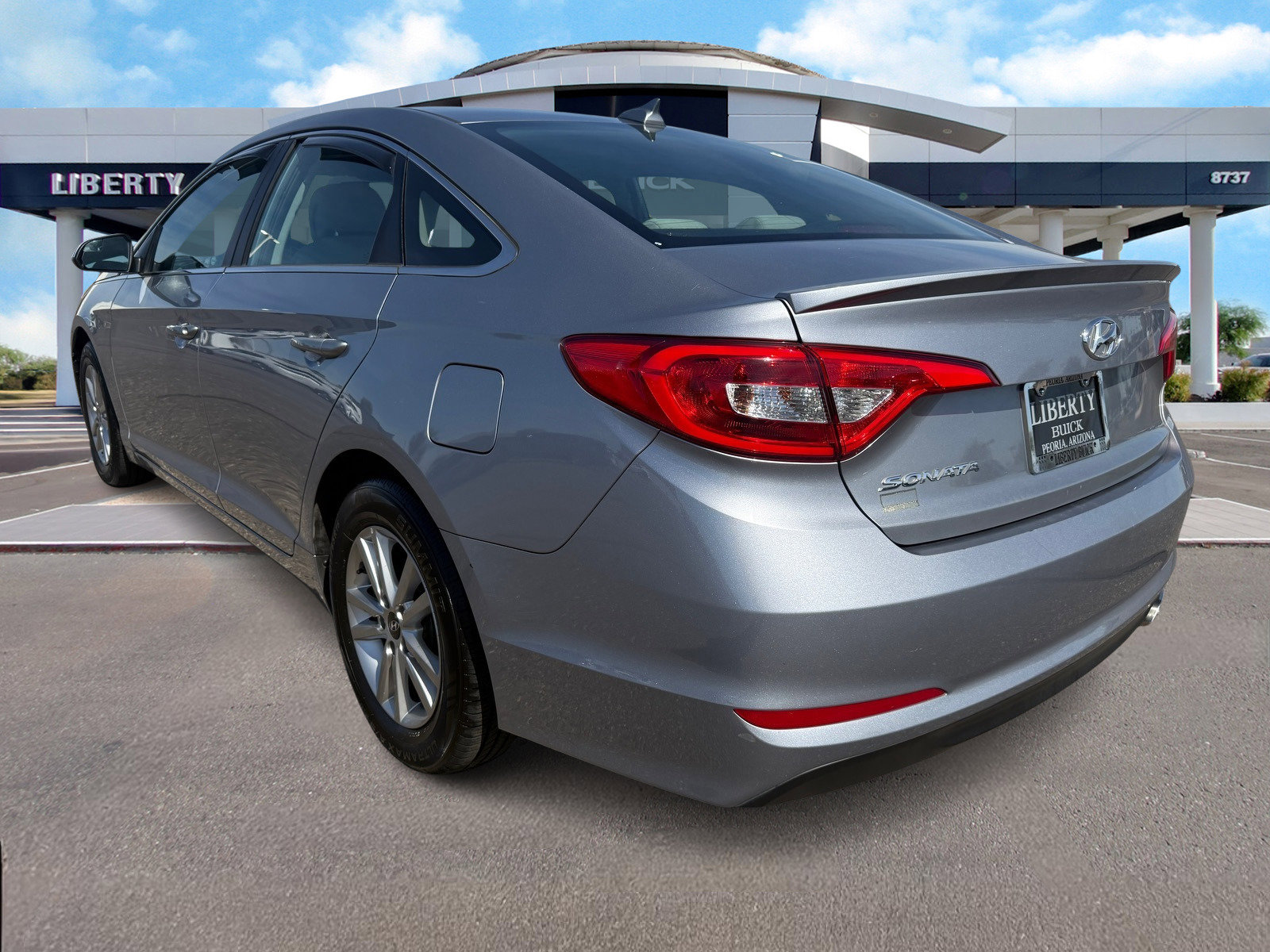 Used 2017 Hyundai Sonata SE image 6