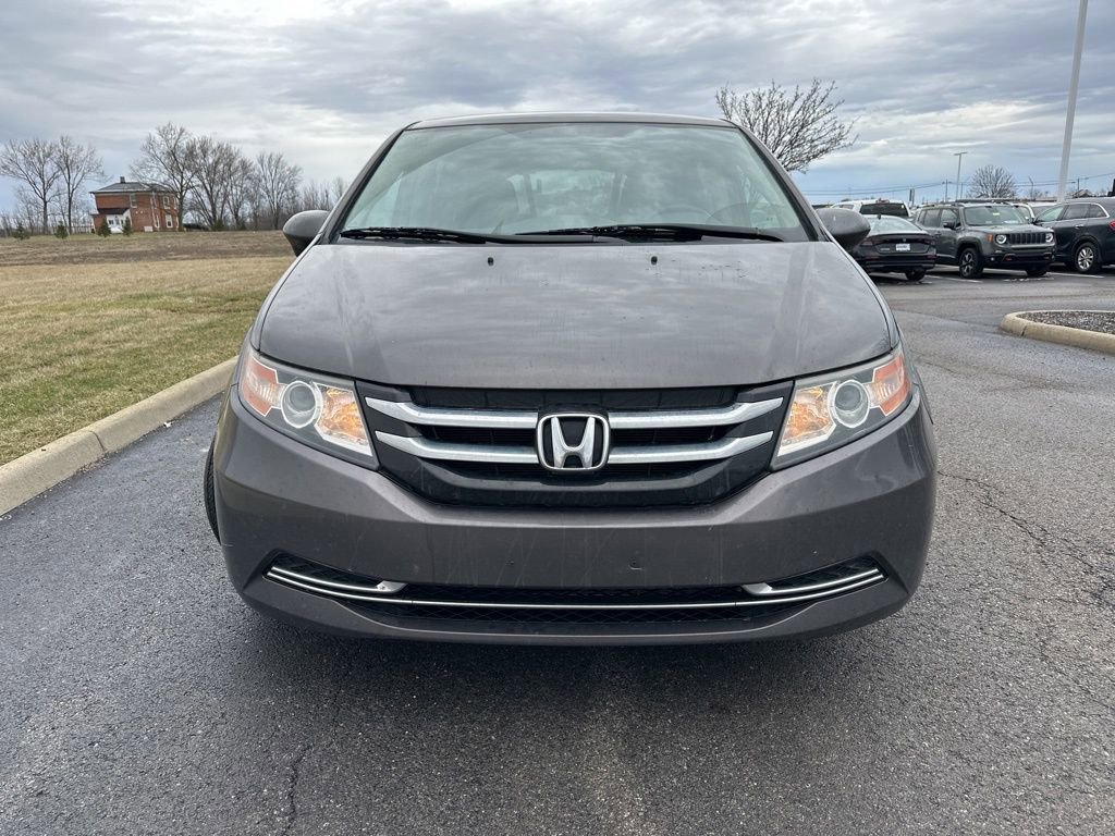 Used 2016 Honda Odyssey SE image 2