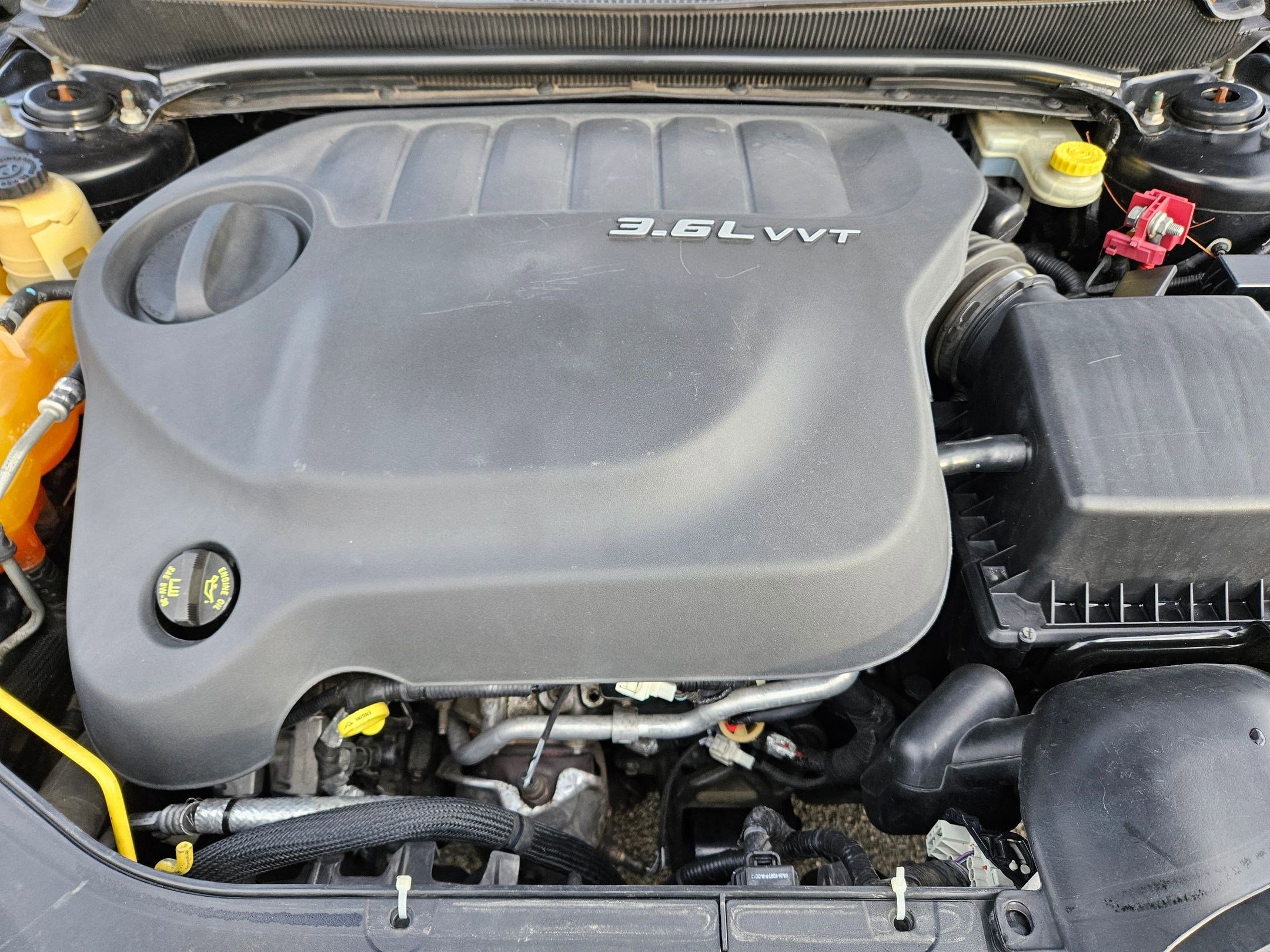 Used 2011 Dodge Avenger Heat FWD image 33