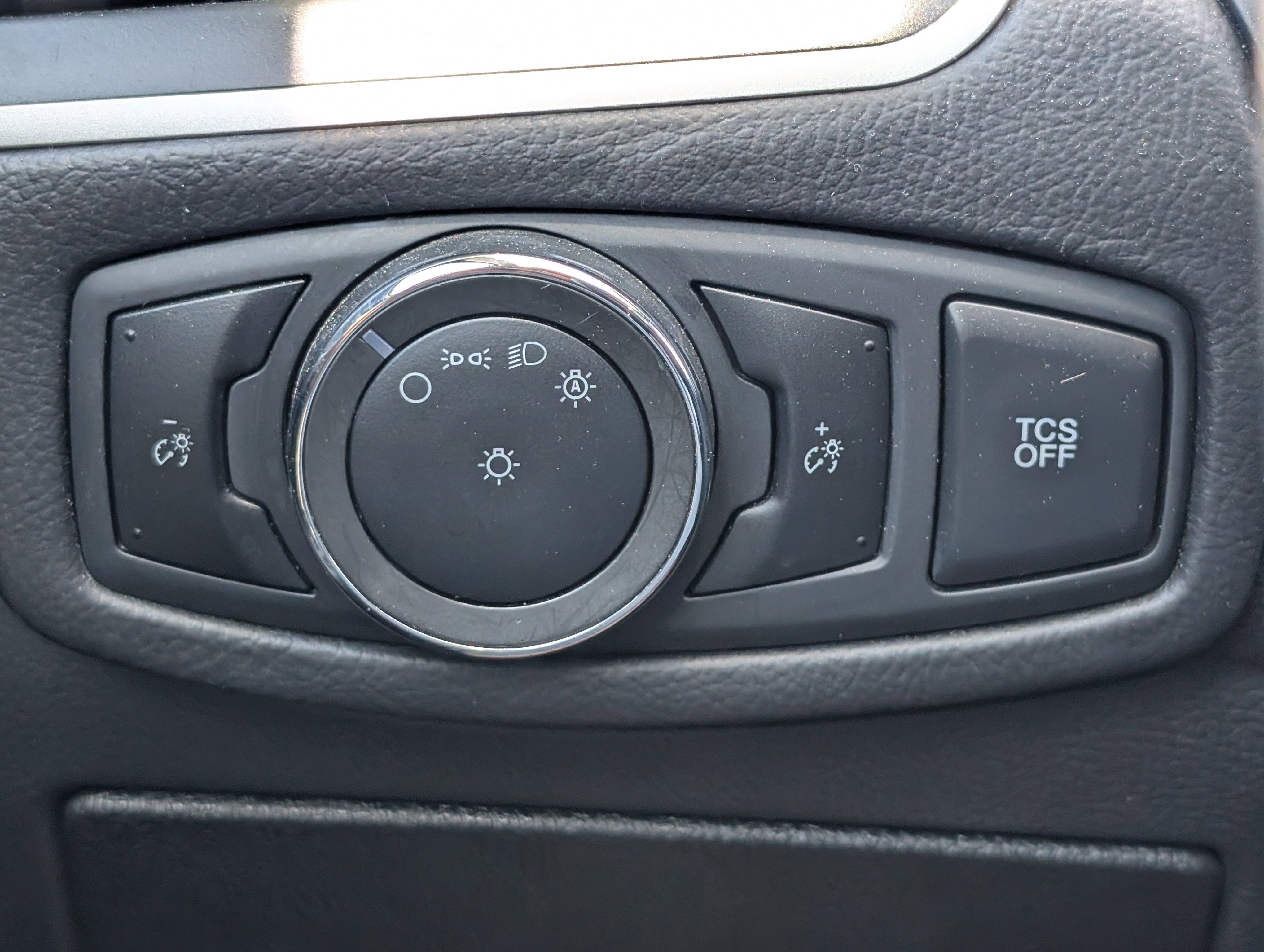 Used 2024 Ford Edge SEL AWD/4WD image 22