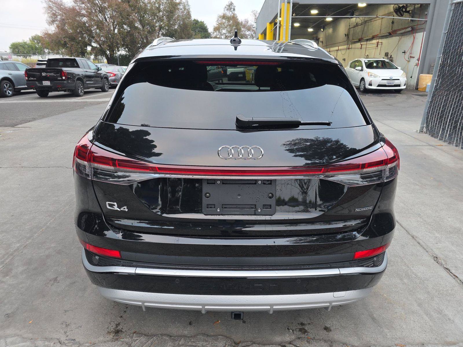 Used 2023 Audi Q4 e-tron Premium Plus AWD/4WD image 6