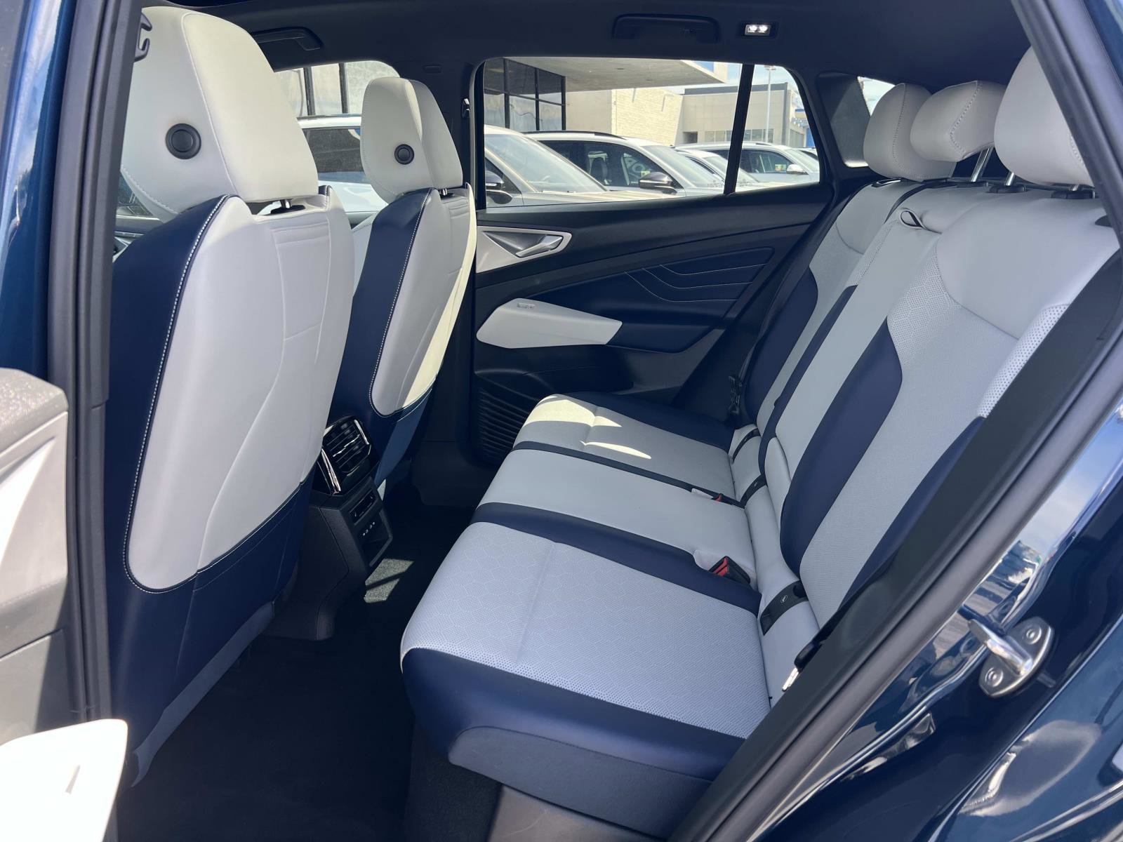 Used 2023 Volkswagen ID.4 Pro S Plus image 20