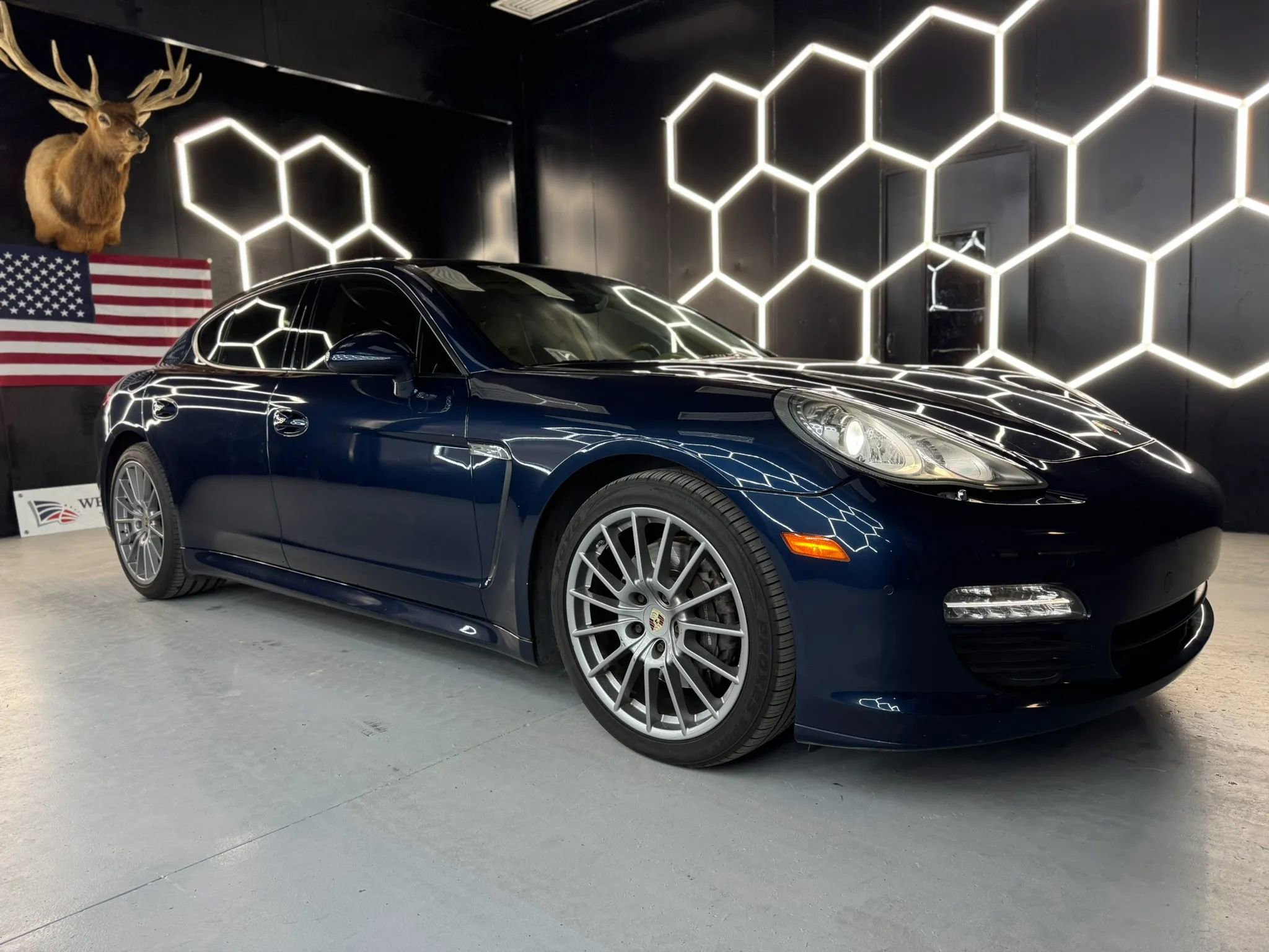 Used 2013 Porsche Panamera 4 Platinum Edition image 5