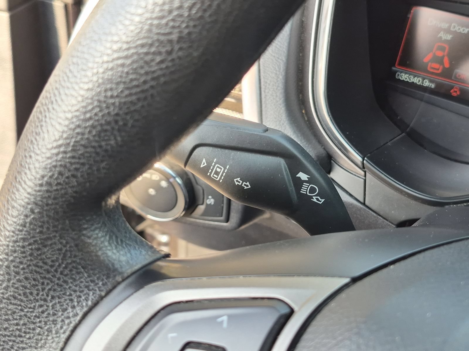 Used 2020 Ford Fusion SE FWD image 25