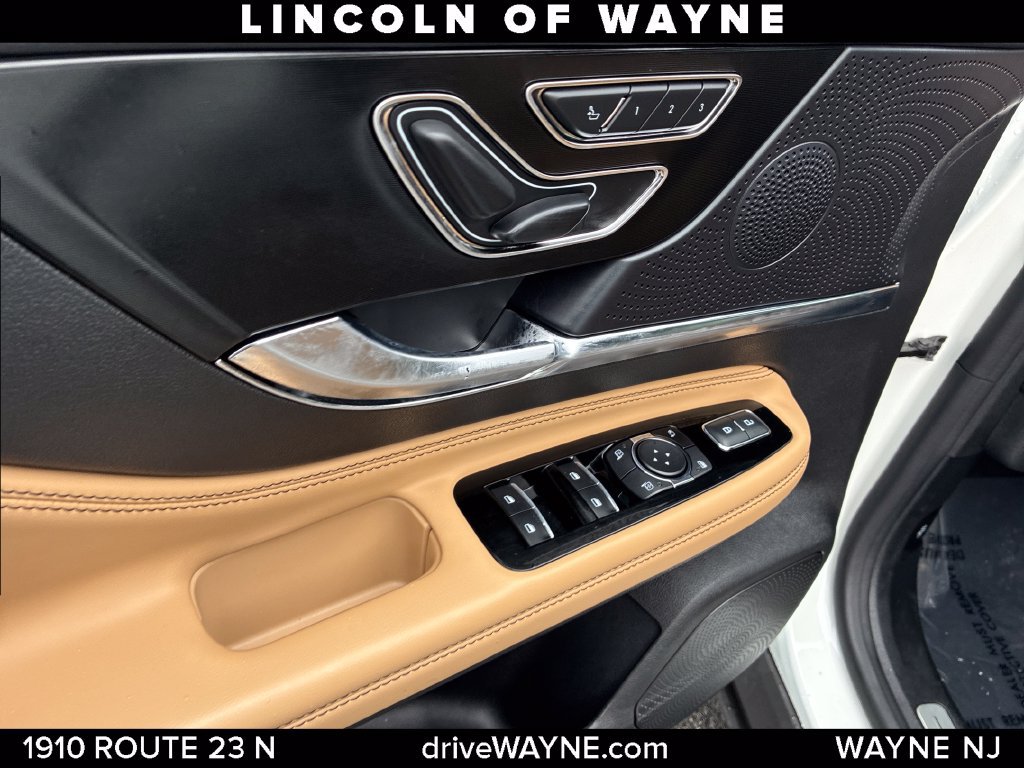 Certified 2023 Lincoln Corsair Reserve FWD image 14
