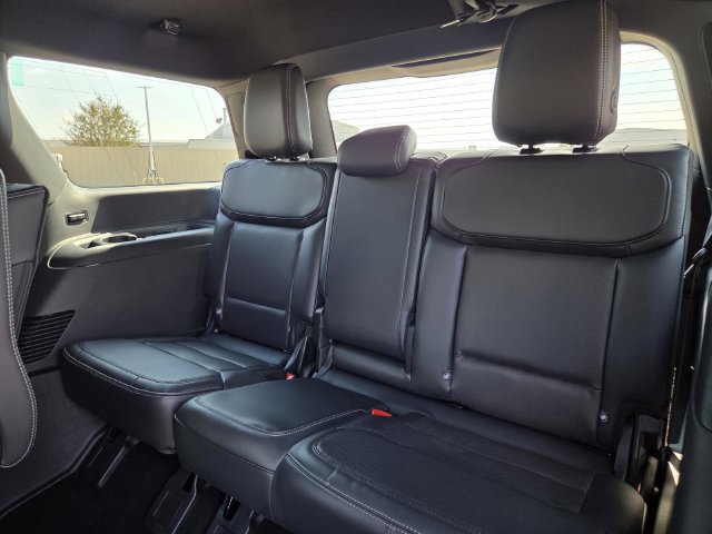 New 2027 Ford Expedition Platinum w/ Stealth Appearance Package AWD/4WD image 28