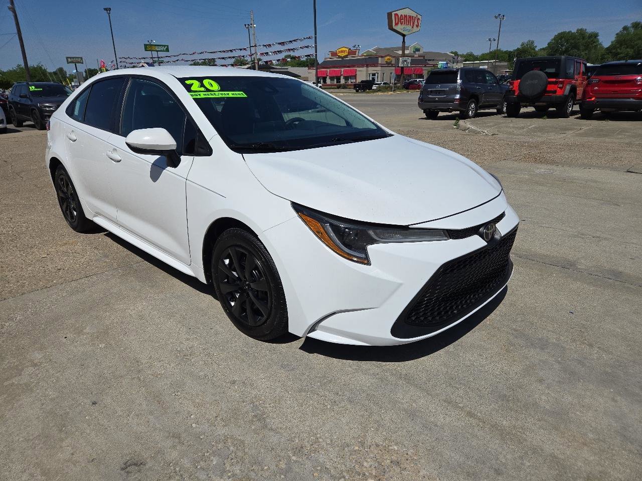 Used 2020 Toyota Corolla LE FWD image 4