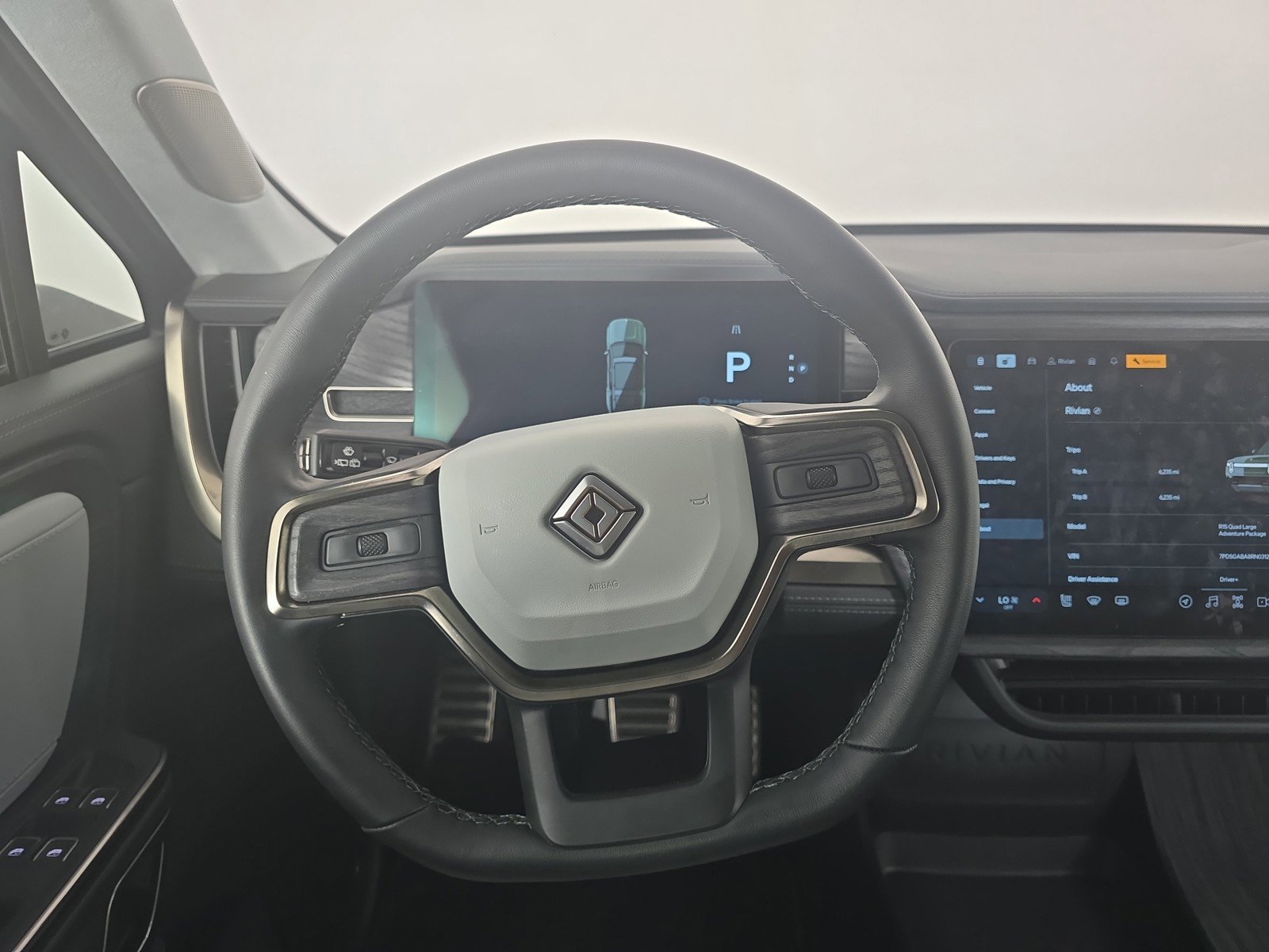 Used 2024 Rivian R1S Adventure image 28