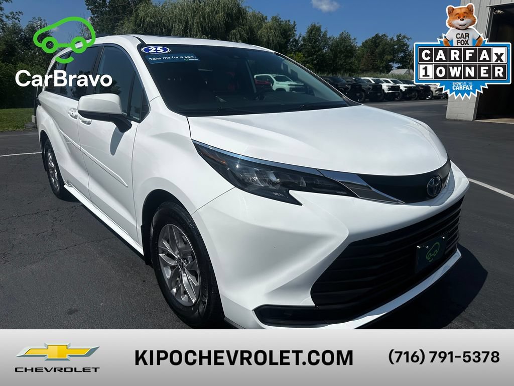 Used 2025 Toyota Sienna LE w/ LE Plus Package