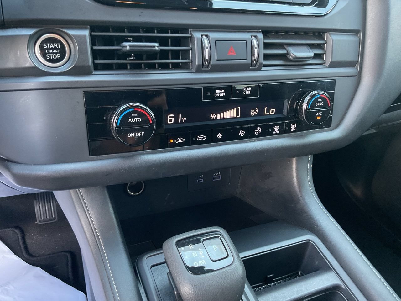 Used 2024 Nissan Pathfinder S FWD image 26