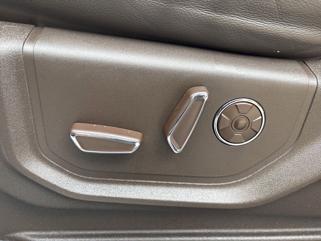 Used 2020 Ford F250 King Ranch w/ King Ranch Ultimate Package AWD/4WD image 12