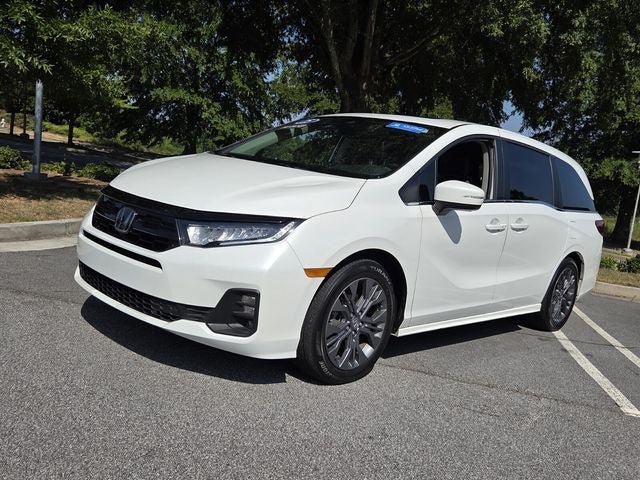 Certified 2025 Honda Odyssey Touring image 4