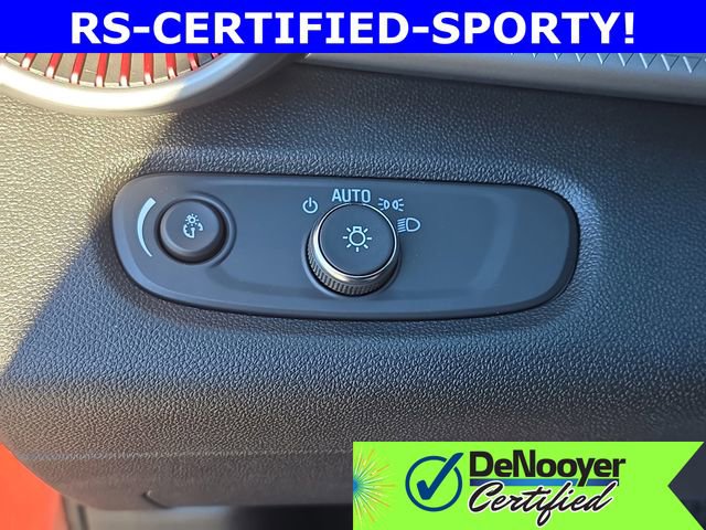 Used 2024 Chevrolet Trax RS image 25