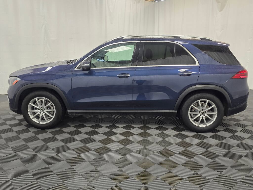 Used 2024 Mercedes-Benz GLE 350 GLE 350 w/ 3rd Row Seat Package image 3