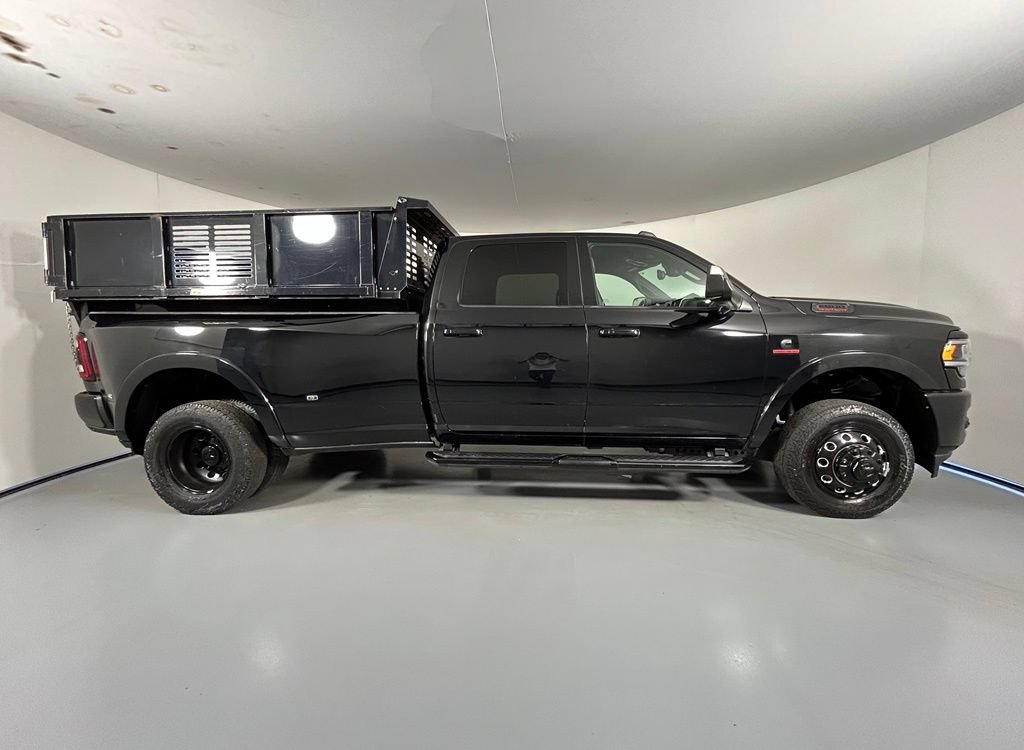 Used 2022 RAM 3500 Laramie AWD/4WD image 9