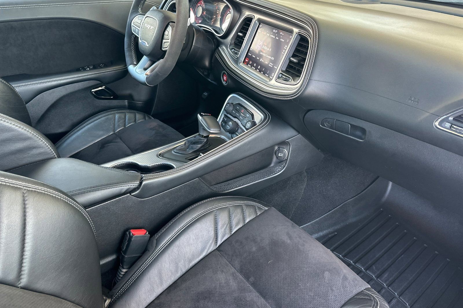 Used 2022 Dodge Challenger SRT Hellcat Redeye image 15