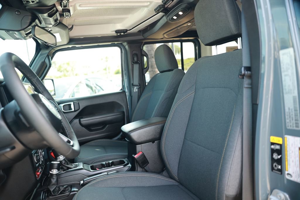 Used 2025 Jeep Wrangler Unlimited Sport S 4xe image 18