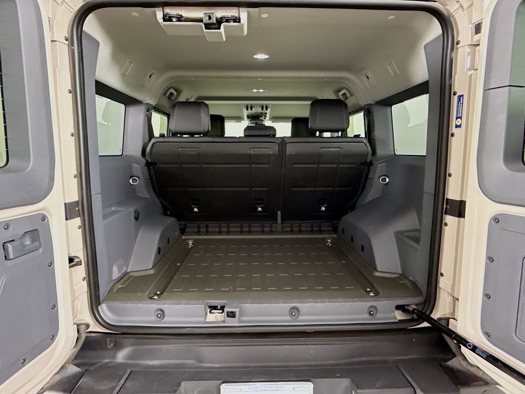 Used 2024 INEOS Grenadier Station Wagon AWD/4WD image 20