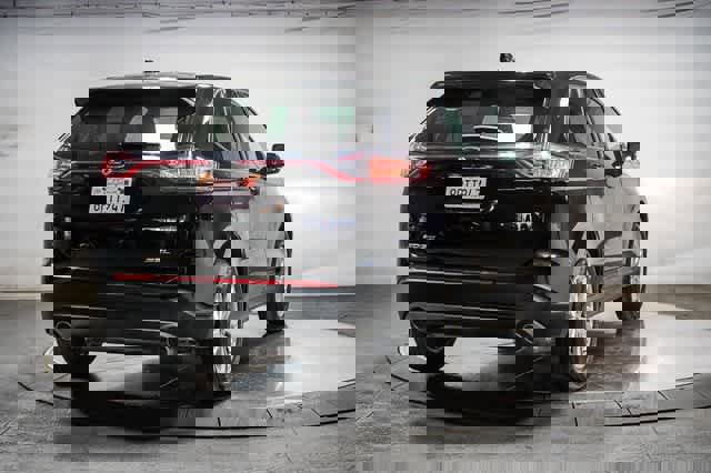 Used 2016 Ford Edge SEL w/ Equipment Group 201A image 4