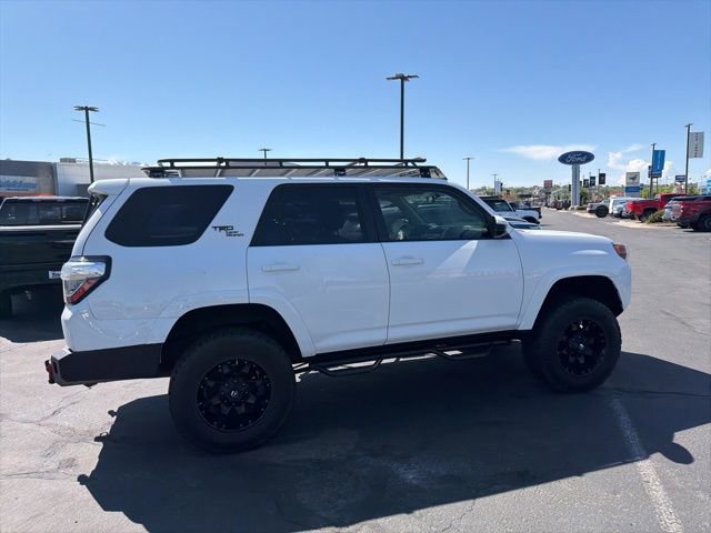 Used 2016 Toyota 4Runner SR5 AWD/4WD image 11