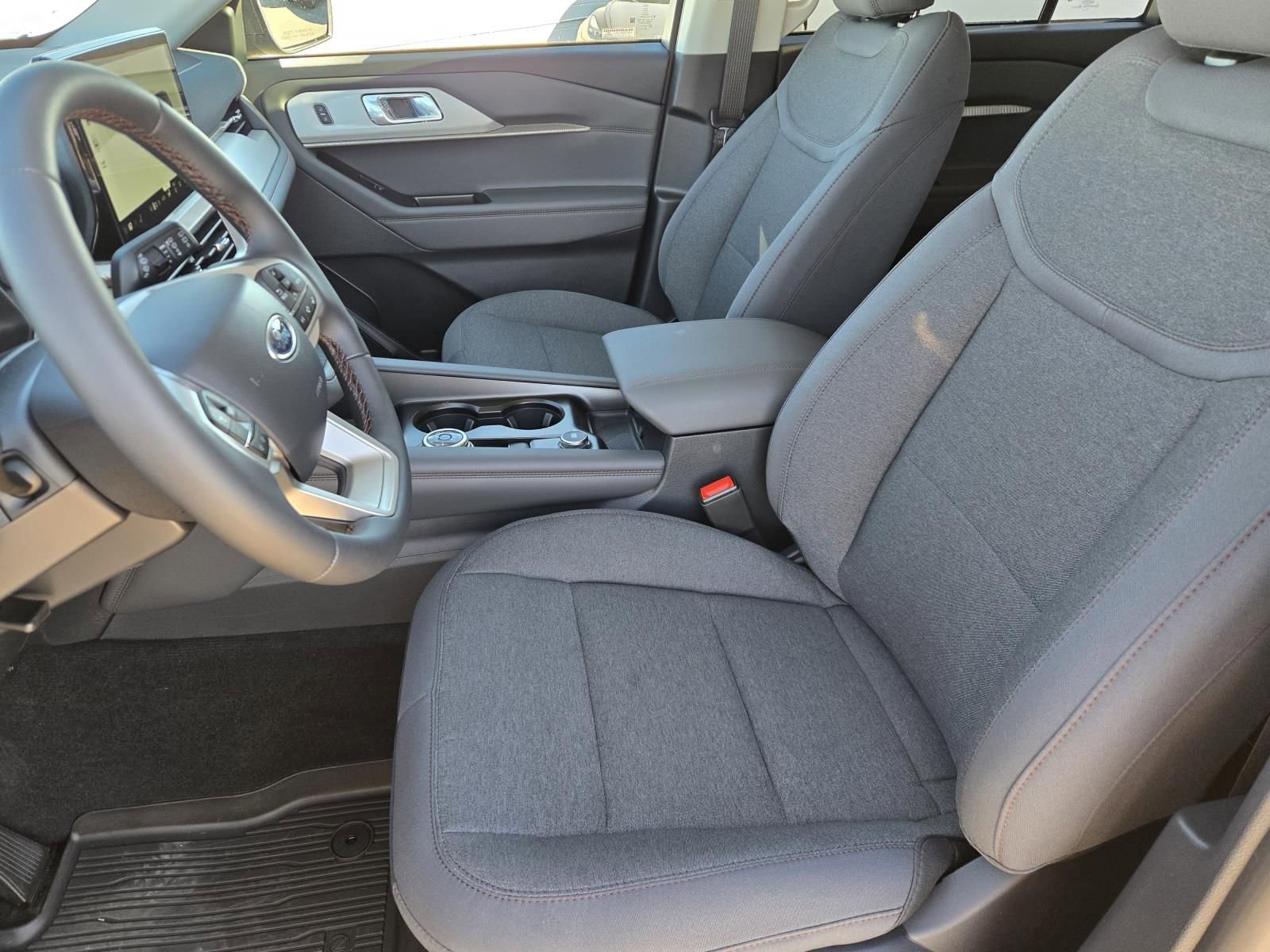 New 2026 Ford Explorer Active image 24