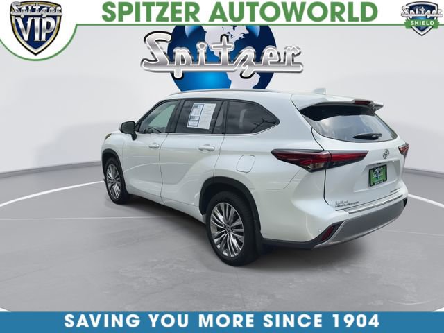 Used 2024 Toyota Highlander Platinum AWD/4WD image 7