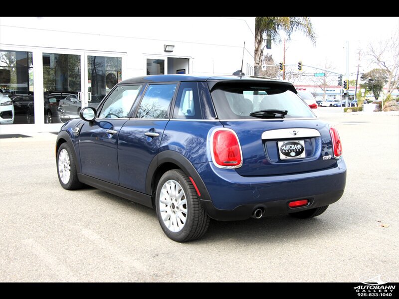 Used 2015 MINI Cooper 4-Door Hardtop w/ Premium Package FWD image 6